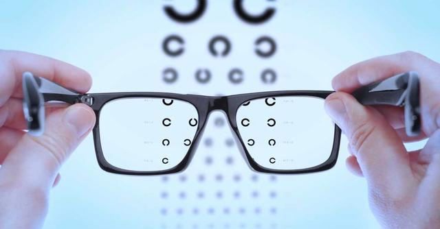 How to get the most from your vision insurance when buying eyeglasses